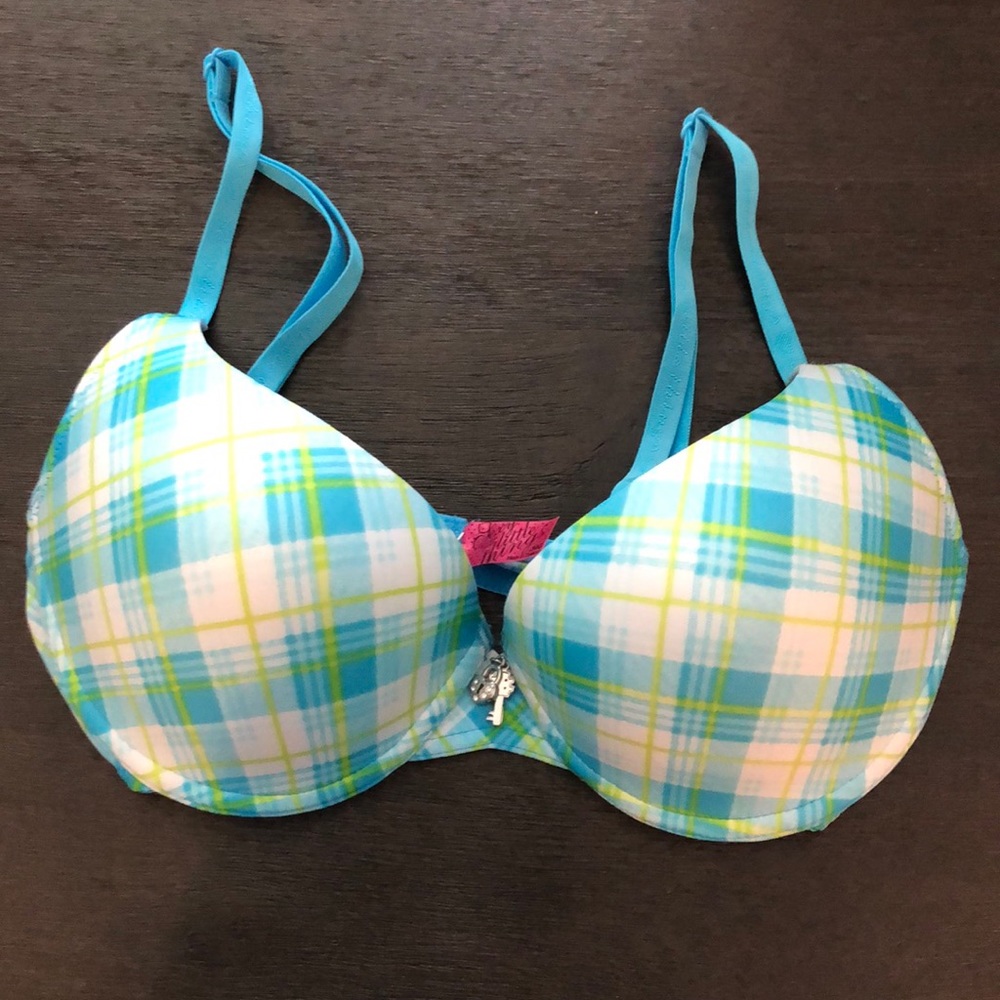 Victoria’s Secret Sexy Little Things bra